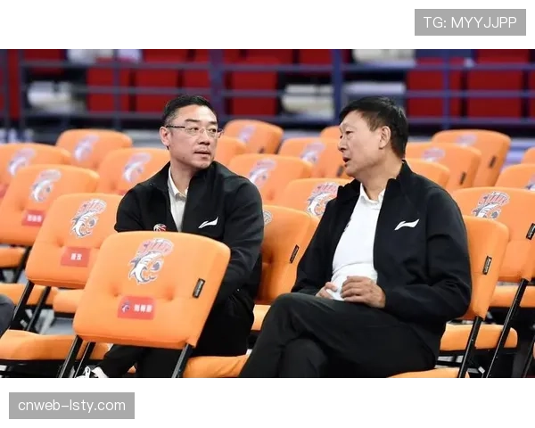 专访上海久事主帅刘鹏：分享如何构建符合现代潮流的快速防守反击体系